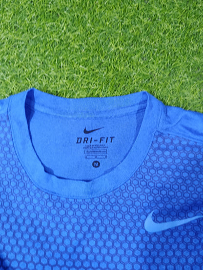 NIKE MEN ROUND NECK T-SHIRT Size M